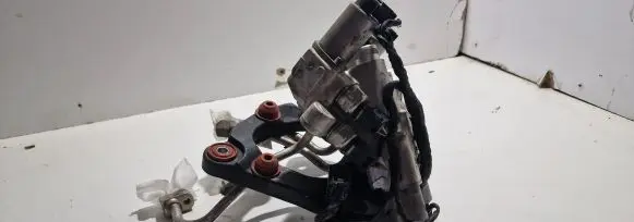 BMW 5 F10 F11 Air suspension compressor 6775258 6775212 67752076775208