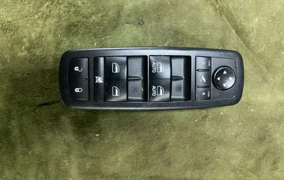 Jeep Grand Cherokee Electric window control switch 123214124121