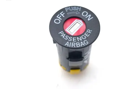 Honda CR-V Passenger airbag on/off switch 