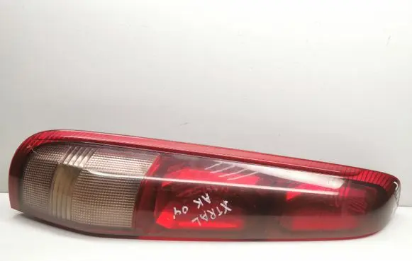 Nissan X-Trail T30 Rear/tail lights B46L
