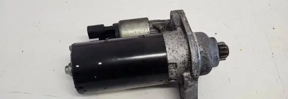 Skoda Fabia Mk2 (5J) Starter motor 02Z911023N 06102012 0001123028