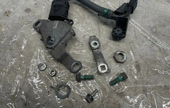 Toyota RAV 4 (XA50) Gearbox control unit/module 8945110010