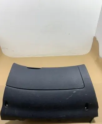 Skoda Octavia Mk2 (1Z) Glove box