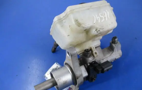 Seat Altea XL Master brake cylinder 1K1611301D
