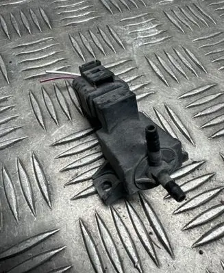 Audi Q7 4L Turbo solenoid valve 037906283D 13T117 72809800