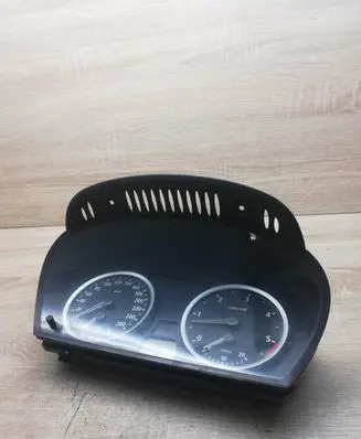 BMW 5 E60 E61 Speedometer (instrument cluster) 6947363 110080213
