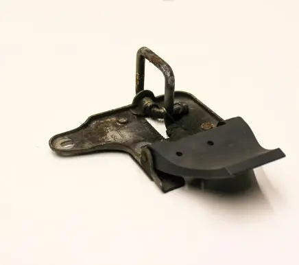 Skoda Octavia Mk3 (5E) Engine bonnet/hood lock/latch loop/hook 8E0823186E