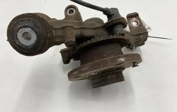 Audi A4 S4 B7 8E 8H Rear wheel hub 8E0505435