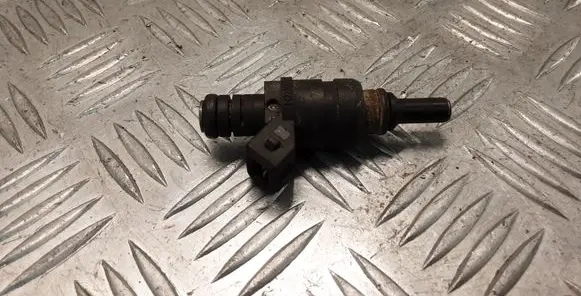 BMW 5 E39 Fuel injector 1427240