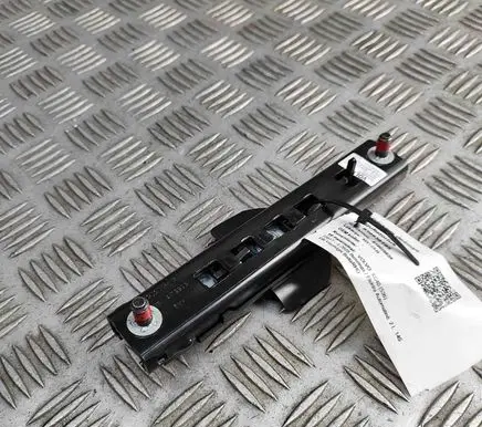 Volvo XC40 Seat belt height adjuster 32341210