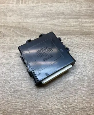 Toyota Prius (XW20) Keyless (KESSY) go control unit/module 8999047020 2325000072
