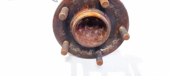 Rear wheel hub