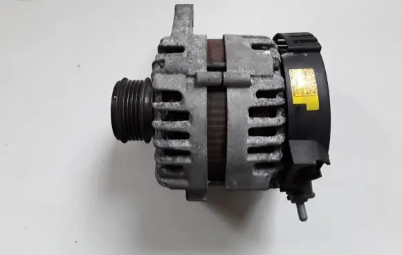 Hyundai i40 Generator/alternator 373002A800