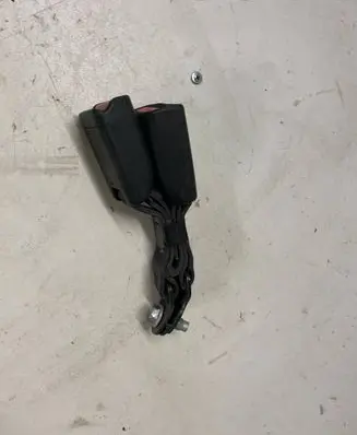 Subaru Forester SJ Middle seatbelt buckle (rear) 161214ms