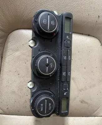 Volkswagen Golf V Climate control unit
