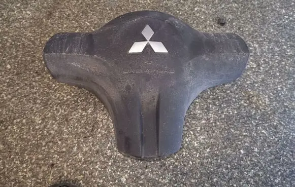 Mitsubishi Colt Steering wheel airbag P4400A244XA