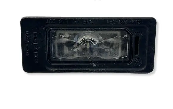 Audi Q3 8U Number plate light 5NA943021