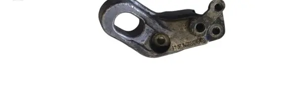 Mercedes-Benz C W203 Engine mounting bracket A6110782341