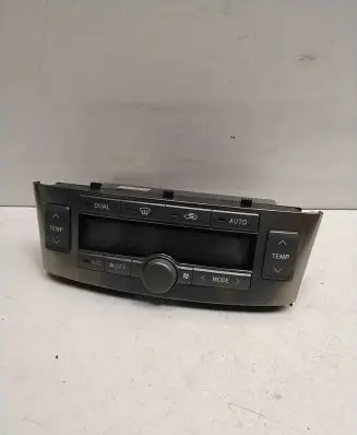 Toyota Avensis T250 Climate control unit 5590205060G 4L190AA