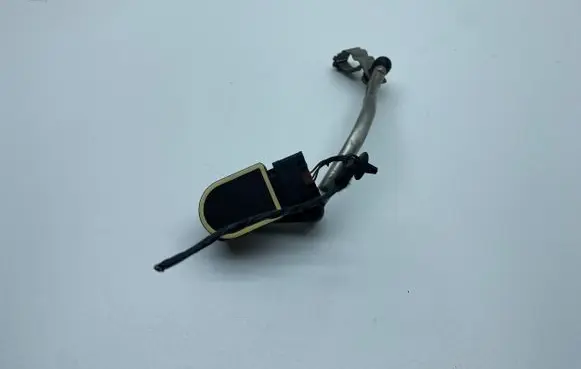 Headlight/headlamp level sensor