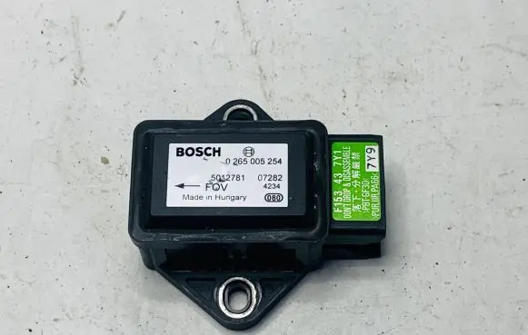 Mazda CX-7 ESP acceleration yaw rate sensor 0265005254