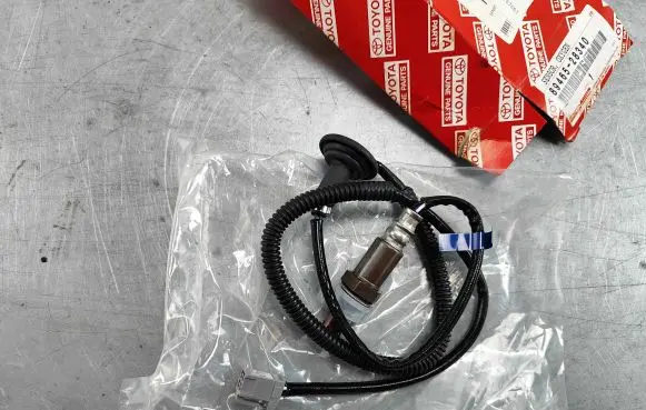 Toyota Camry Lambda probe sensor 8946528340