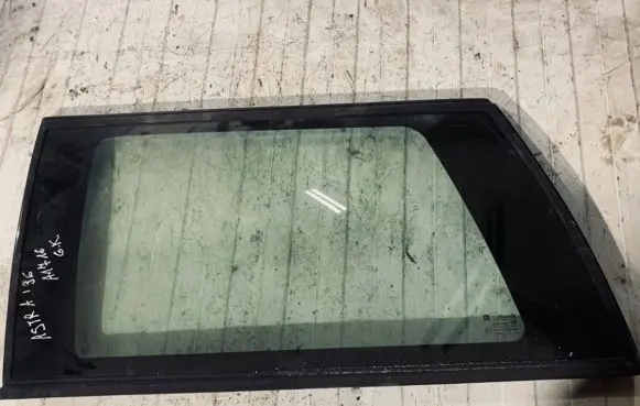Opel Astra F Rear side window