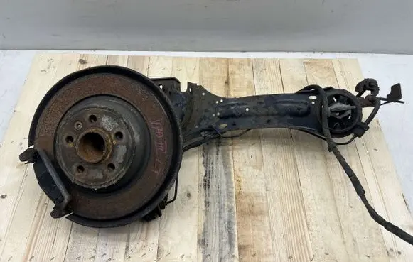 Volvo V70 Front wheel hub spindle knuckle
