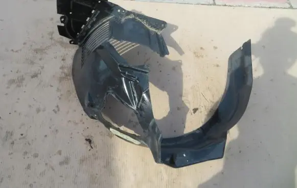 Mitsubishi Colt Front wheel arch liner splash guards MR575539
