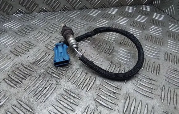 Peugeot 308 Lambda probe sensor V754896180