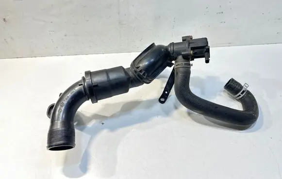 Ford Focus Intercooler hose/pipe CJ5G9U465BA 139183