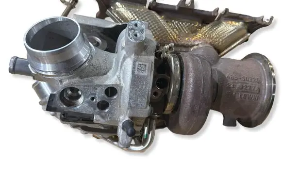 Mercedes-Benz GLC C254 Turbo A2540906200 4938900730