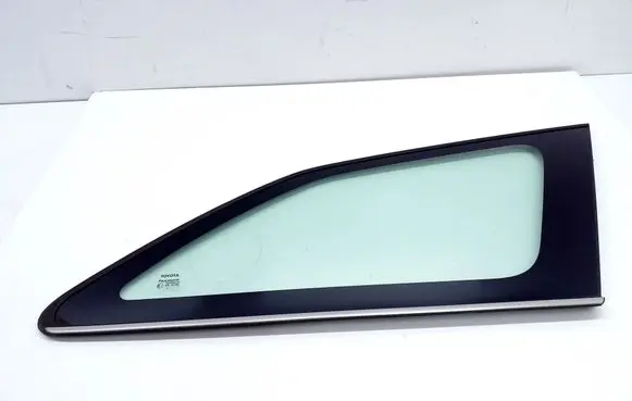 Toyota Auris E180 Rear side window 