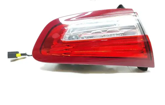 Citroen DS5 Tailgate rear/tail lights 9803168080 26220112 C0FR
