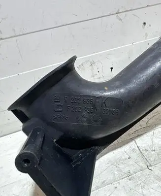 Opel Zafira B Air intake hose/pipe 9202936 F202936