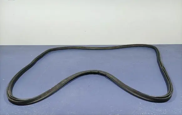 BMW X7 G07 Trunk rubber seal (body) 9854894