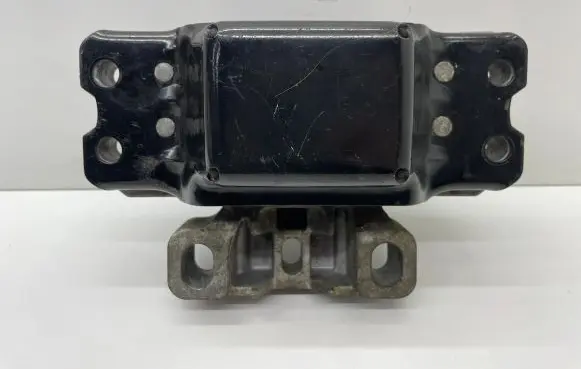 Volkswagen Golf VI Engine mount bracket 1K0199555