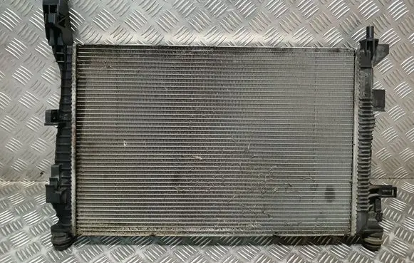 Ford Focus Coolant radiator BV618005BB