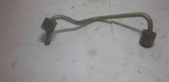 Fuel injector supply line/pipe