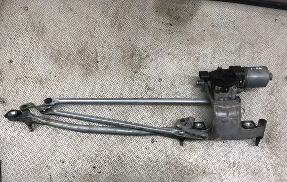 Ford Focus C-MAX Front wiper linkage and motor 3M5117508AA