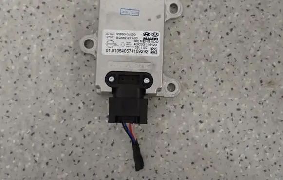 KIA Soul ESP acceleration yaw rate sensor 95690-3J000