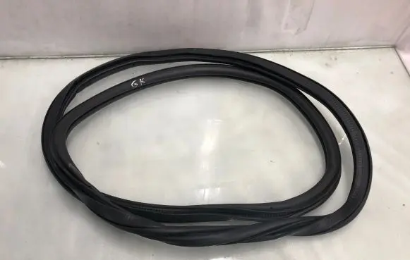 Seat Arona Front door rubber seal 6f9867367F