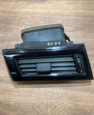 BMW 5 E60 E61 Dashboard side air vent grill/cover trim 6910731