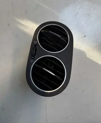 Volkswagen Golf Plus Dashboard side air vent grill/cover trim 5m0819704d
