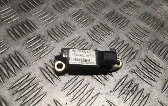 Mercedes-Benz Vaneo W414 Airbag deployment crash/impact sensor 0003021901 000302190131023