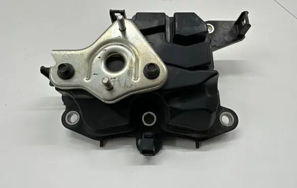 Toyota Camry VIII XV70 Other engine bay part 1221125010