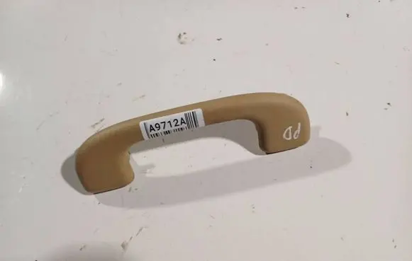 Accelerator throttle pedal