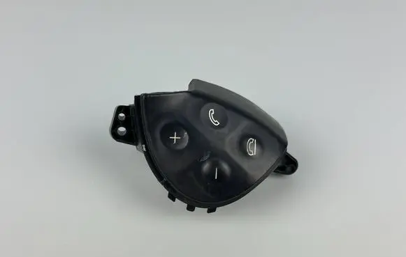 Mercedes-Benz E W211 Steering wheel buttons/switches A2118213358