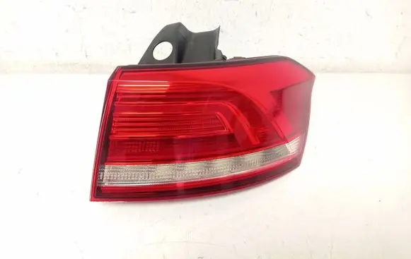 Volkswagen PASSAT B8 Rear/tail lights 3G9945096D