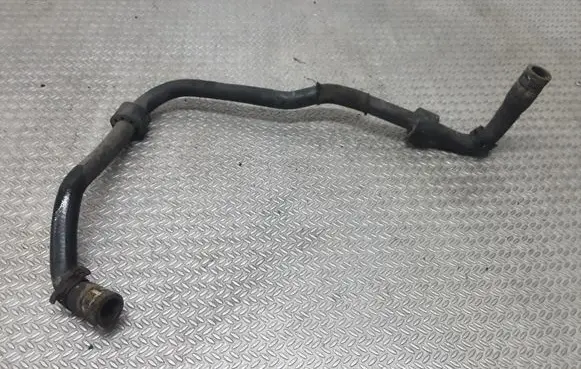 Volkswagen Touran I Engine coolant pipe/hose